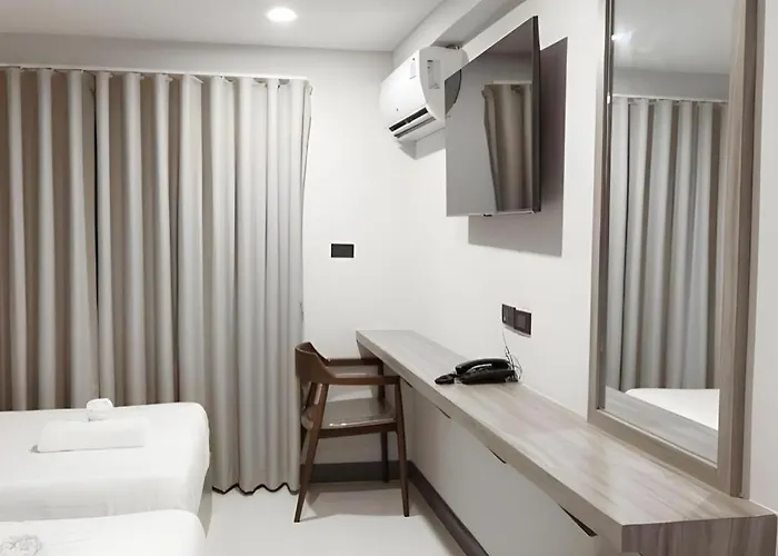 Hotel Seoul3 & Slow Bar Cafe 2*