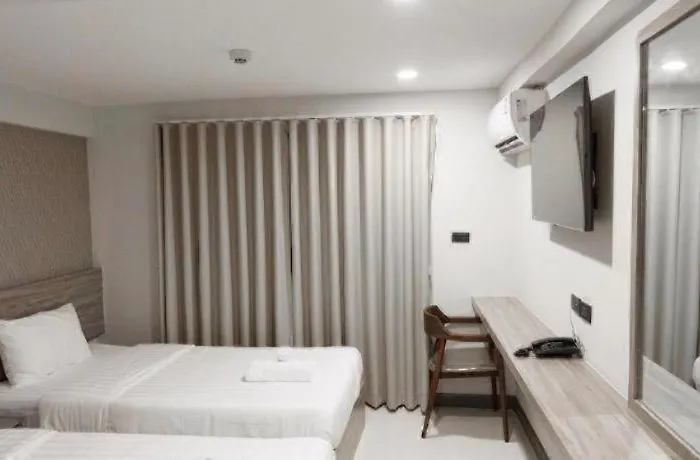 Seoul3 & Slow Bar Cafe Hotel Bangkok